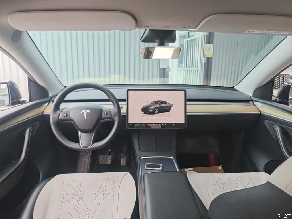 Tesla Model Y, 2022 6