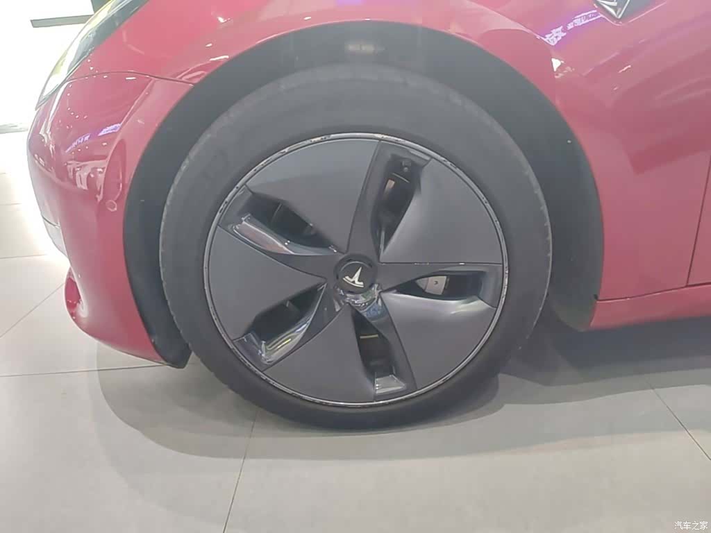 Tesla Model 3, 2019 23