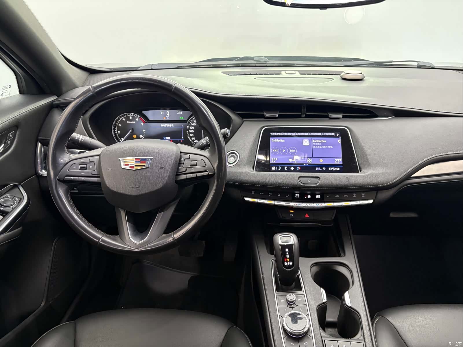 Cadillac XT4, 2019 12