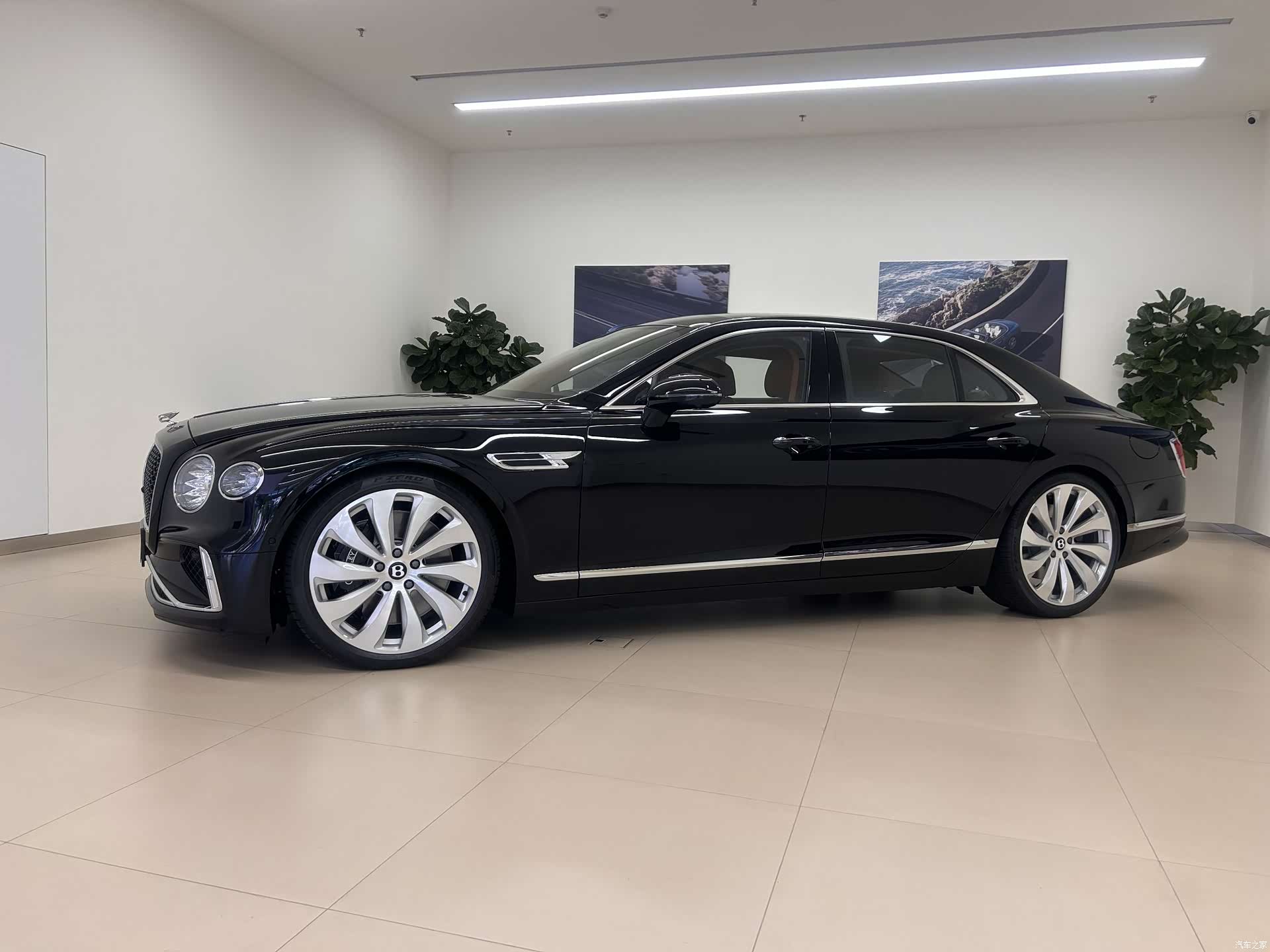 Bentley Flying Spur, 2026 2