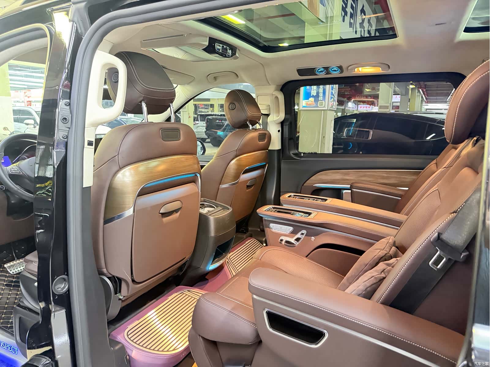 Mercedes-Benz V-Class, 2024 все фото