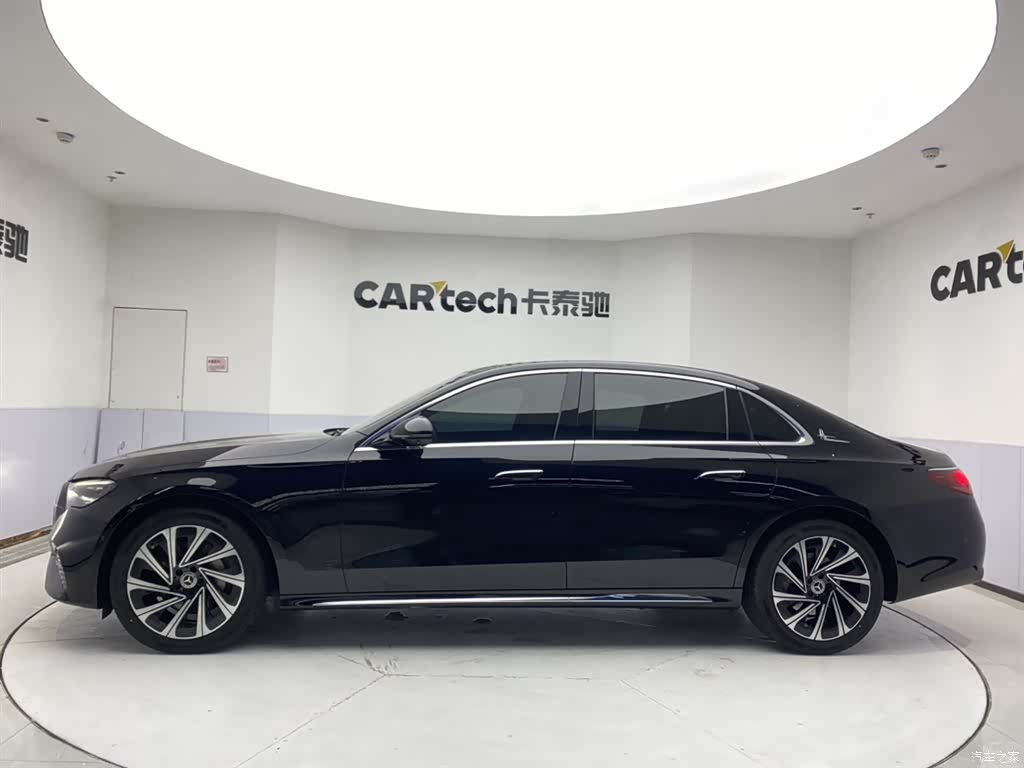 Mercedes-Benz E-Class, 2024 8
