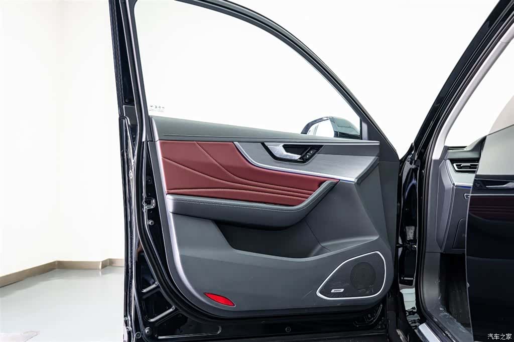 Hongqi HS5, 2025 7