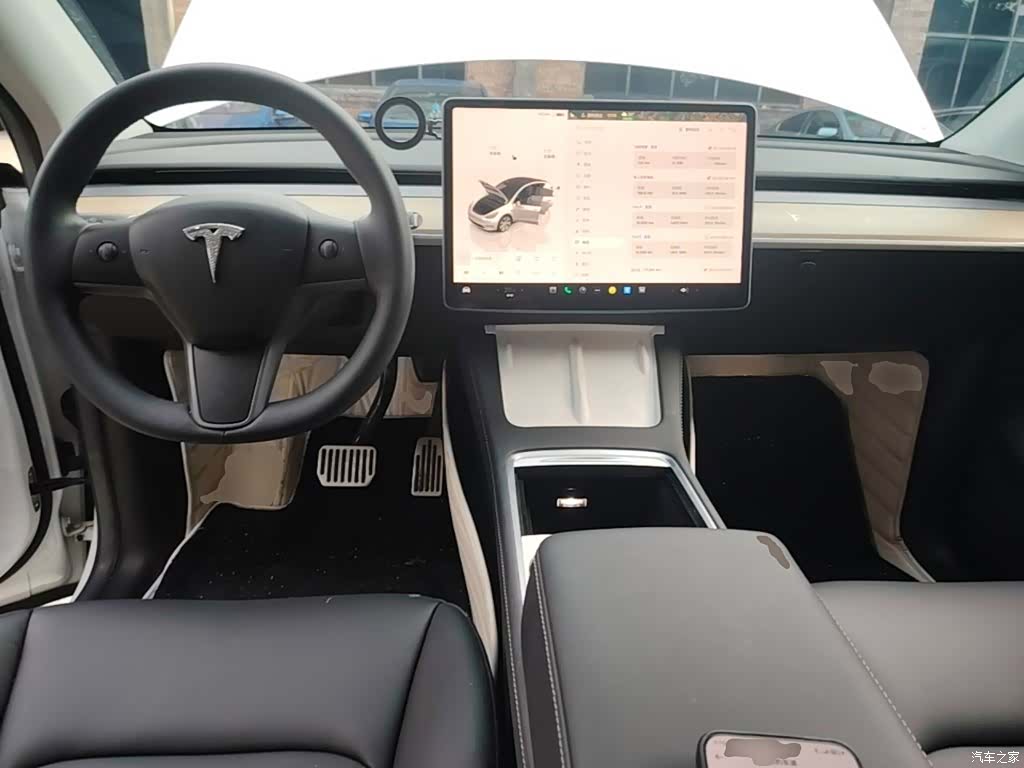 Tesla Model Y, 2023 10