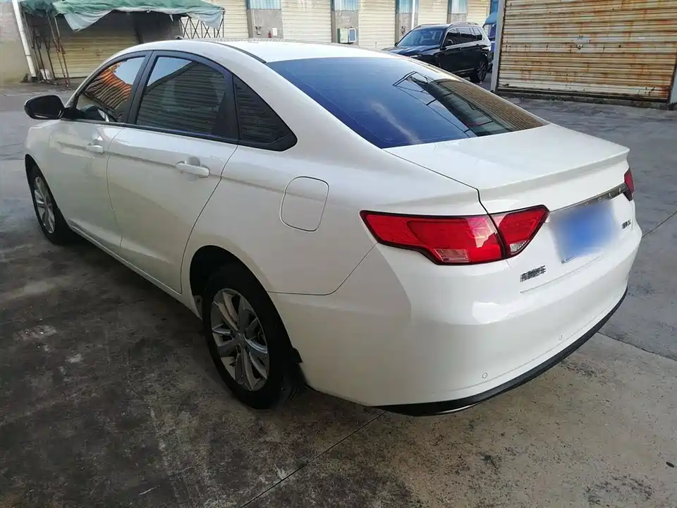 Geely Emgrand GL
