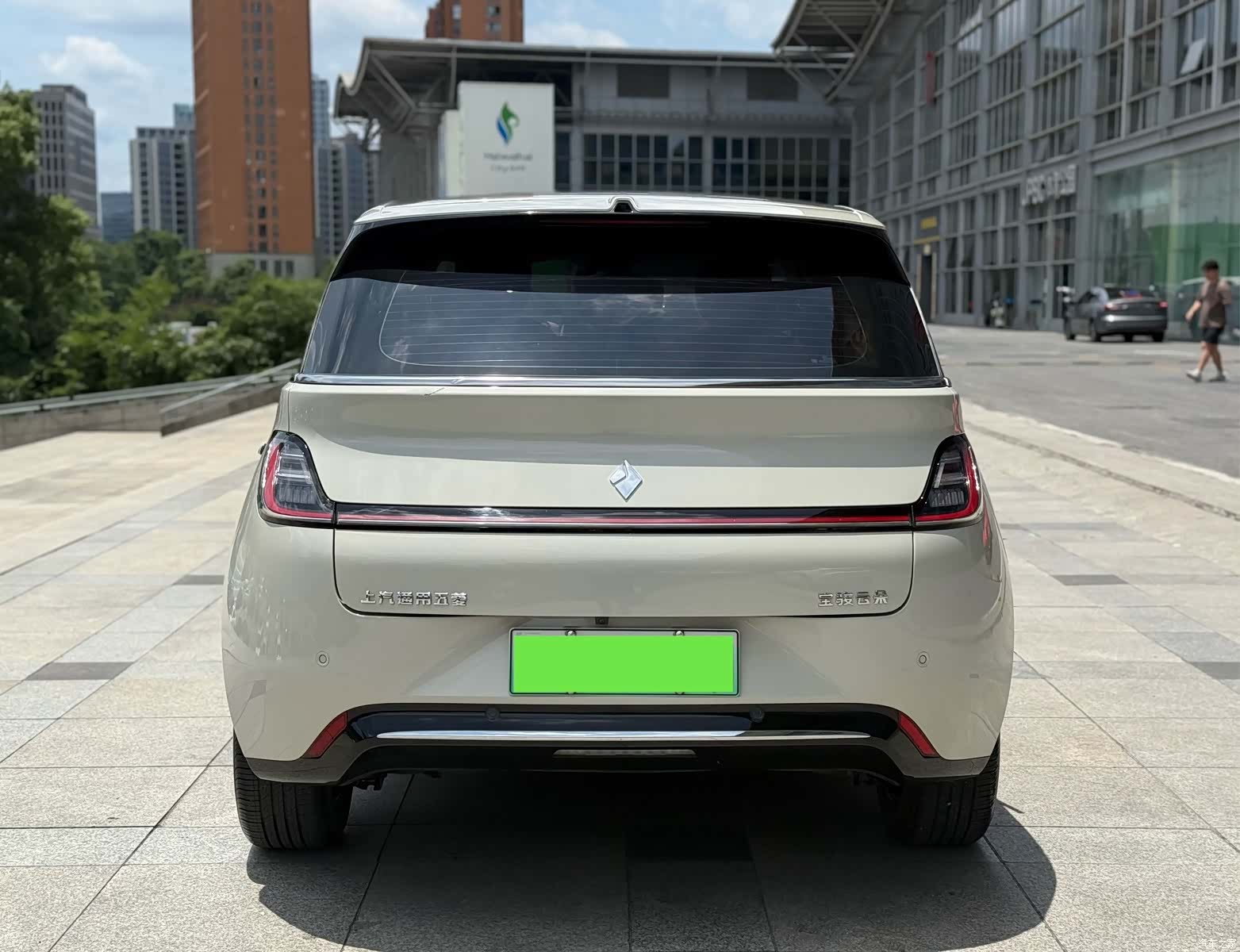 Wuling 460, 2023 11
