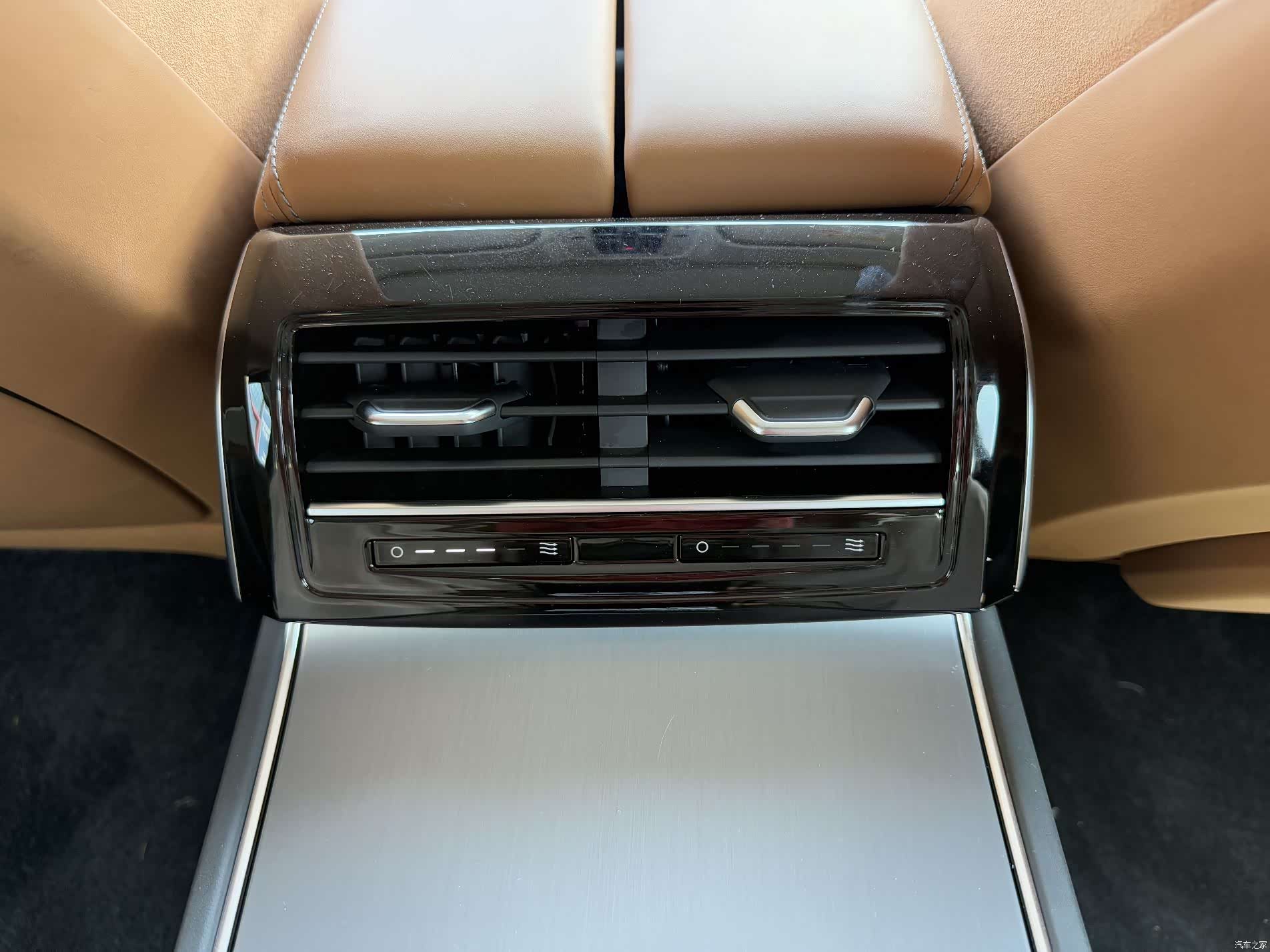 Audi A8L, 2022 16