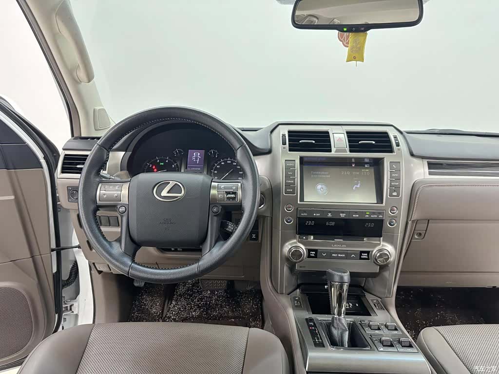 Lexus GX, 2019 13