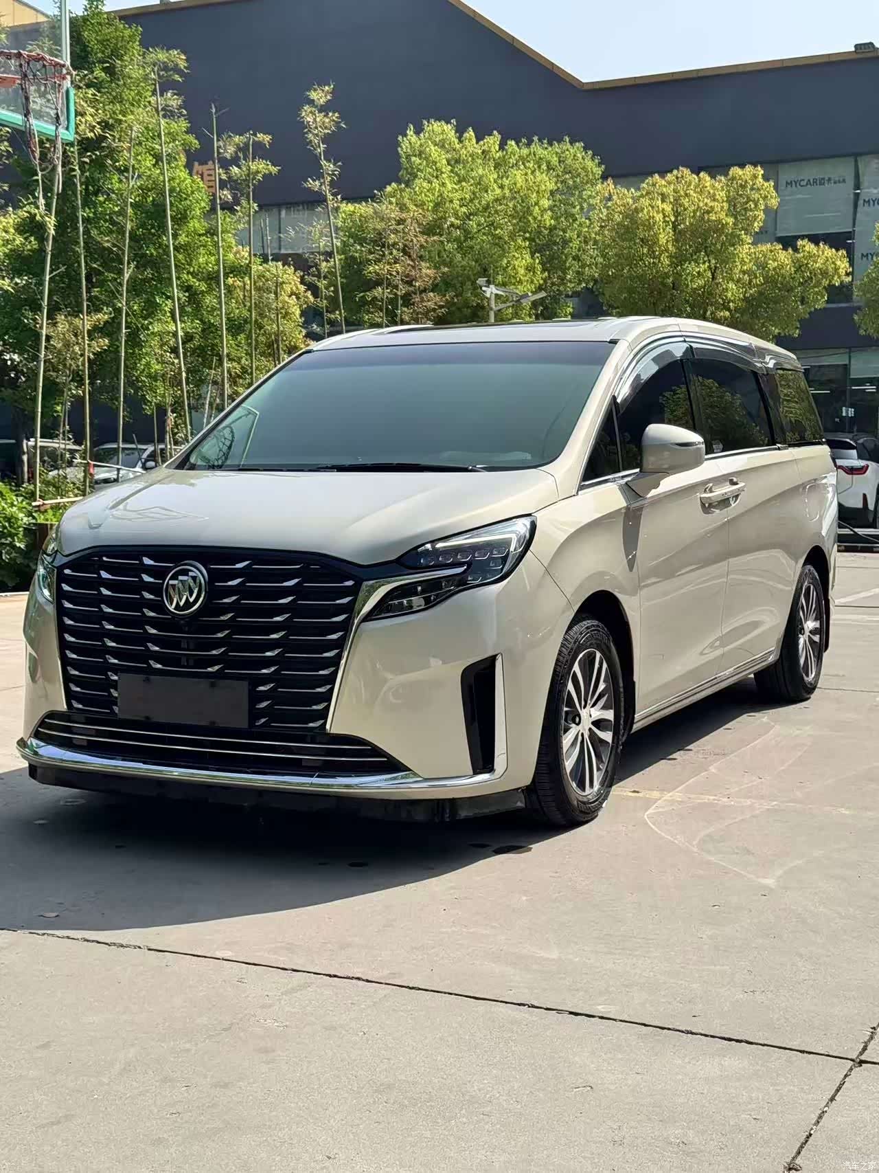 Buick GL8, 2022 1