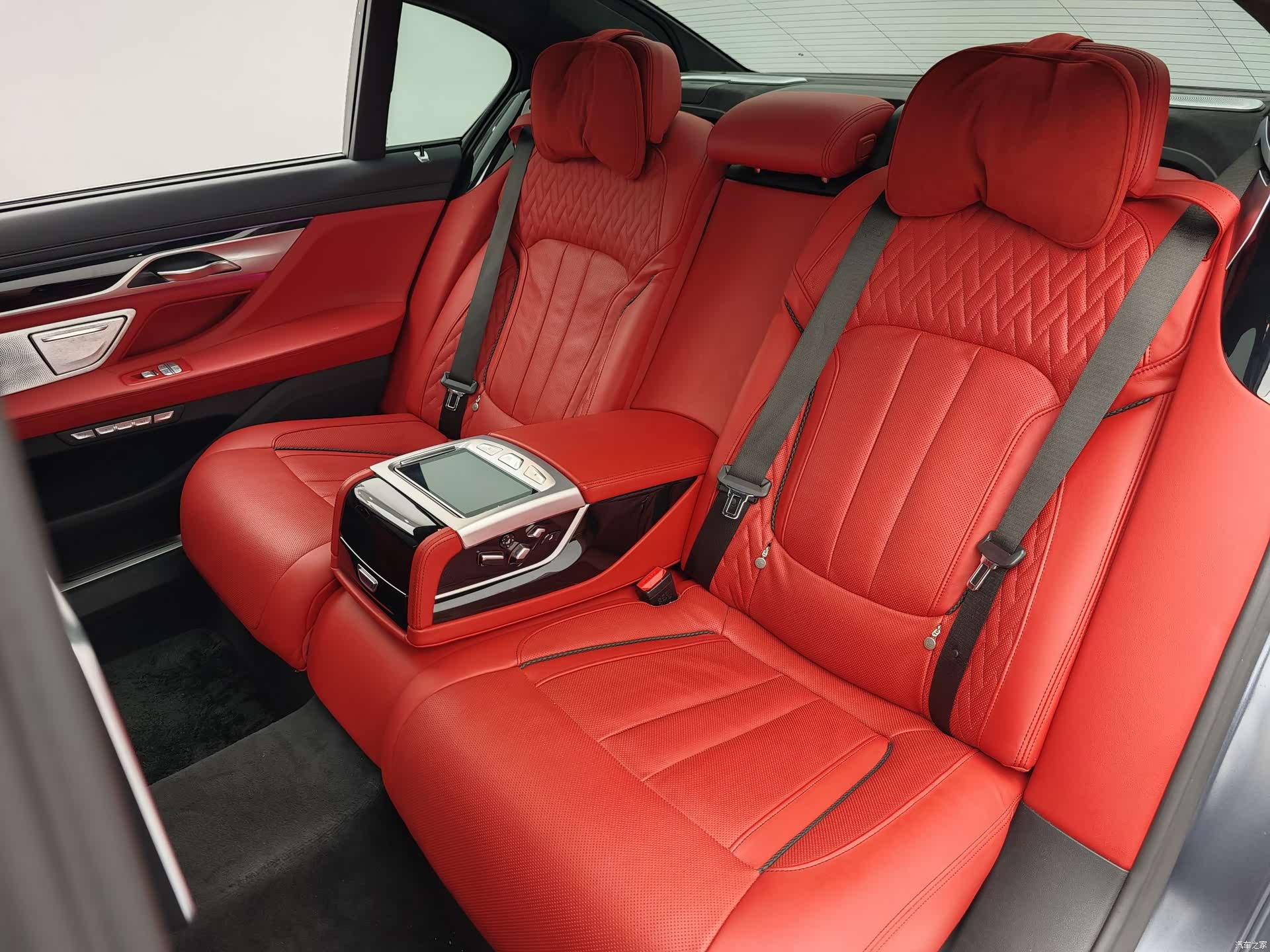 BMW 7 Series, 2018 18
