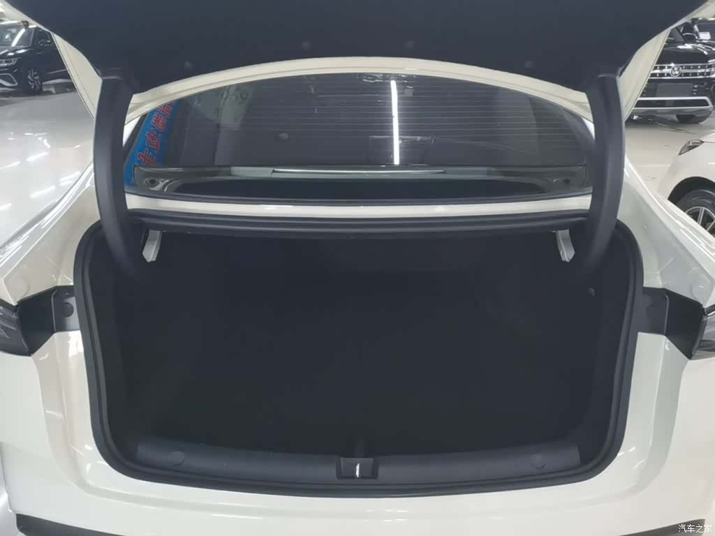 BYD Seal, 2025 19