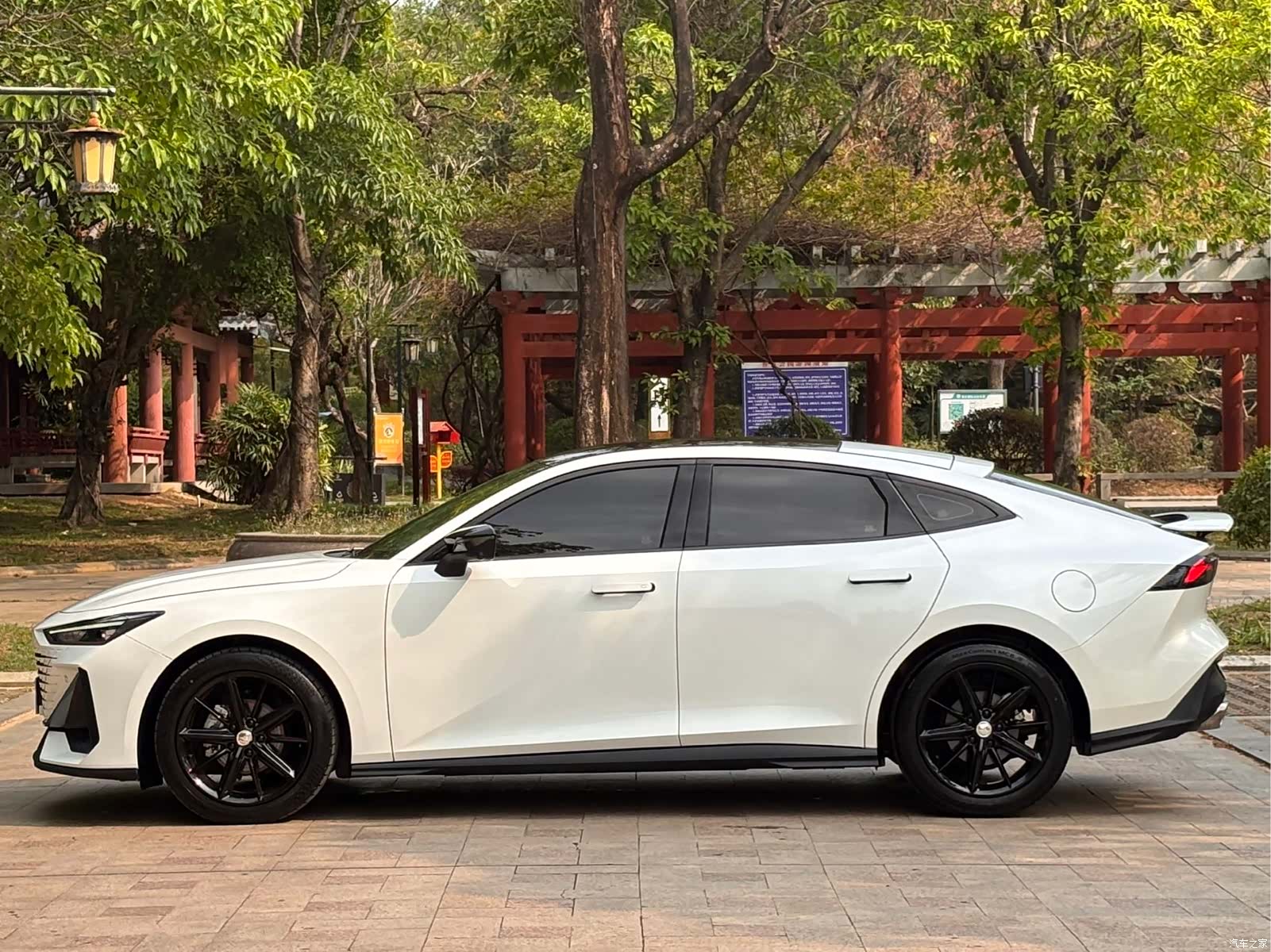 Changan UNI-V, 2022 7