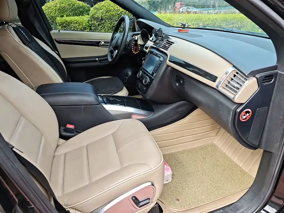 Mercedes-Benz R-class