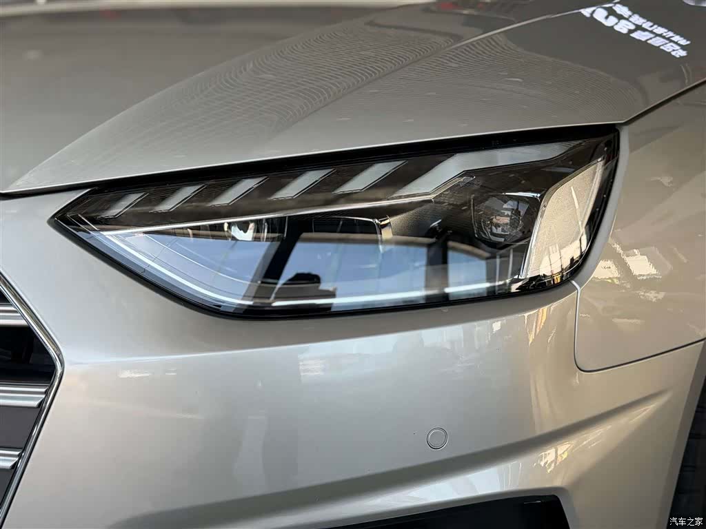 Audi A4L, 2021 9