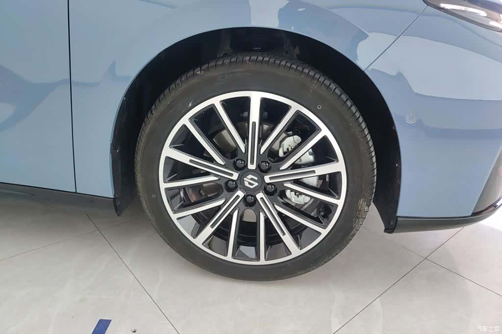 Leapmotor B01, 2025 6