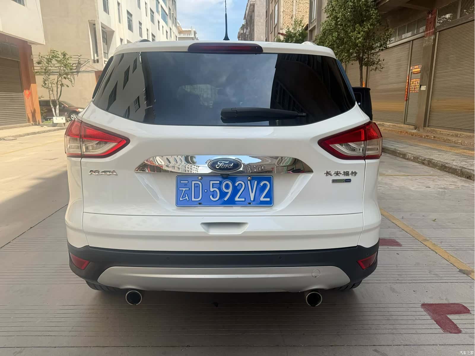Ford Kuga, 2014 6