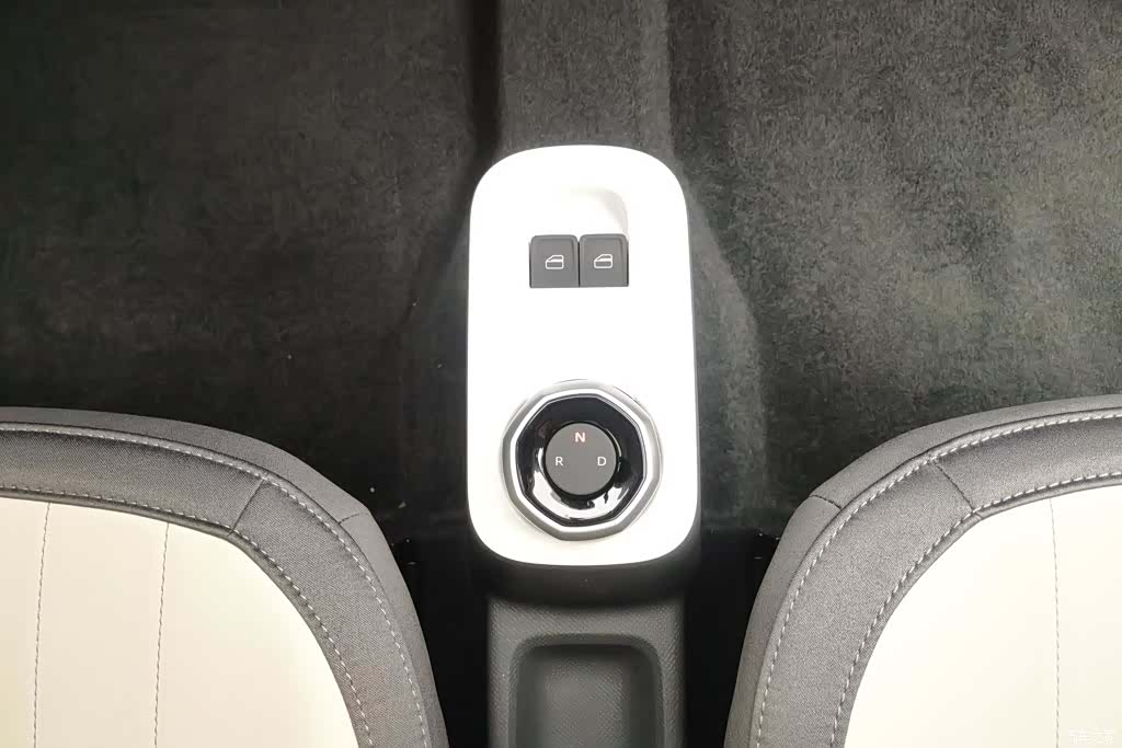 Geely Panda, 2024 16