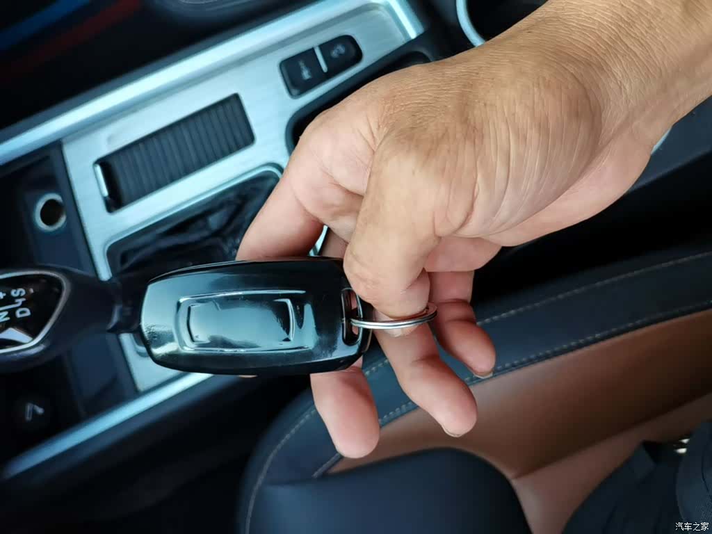 Geely X6, 2017 9