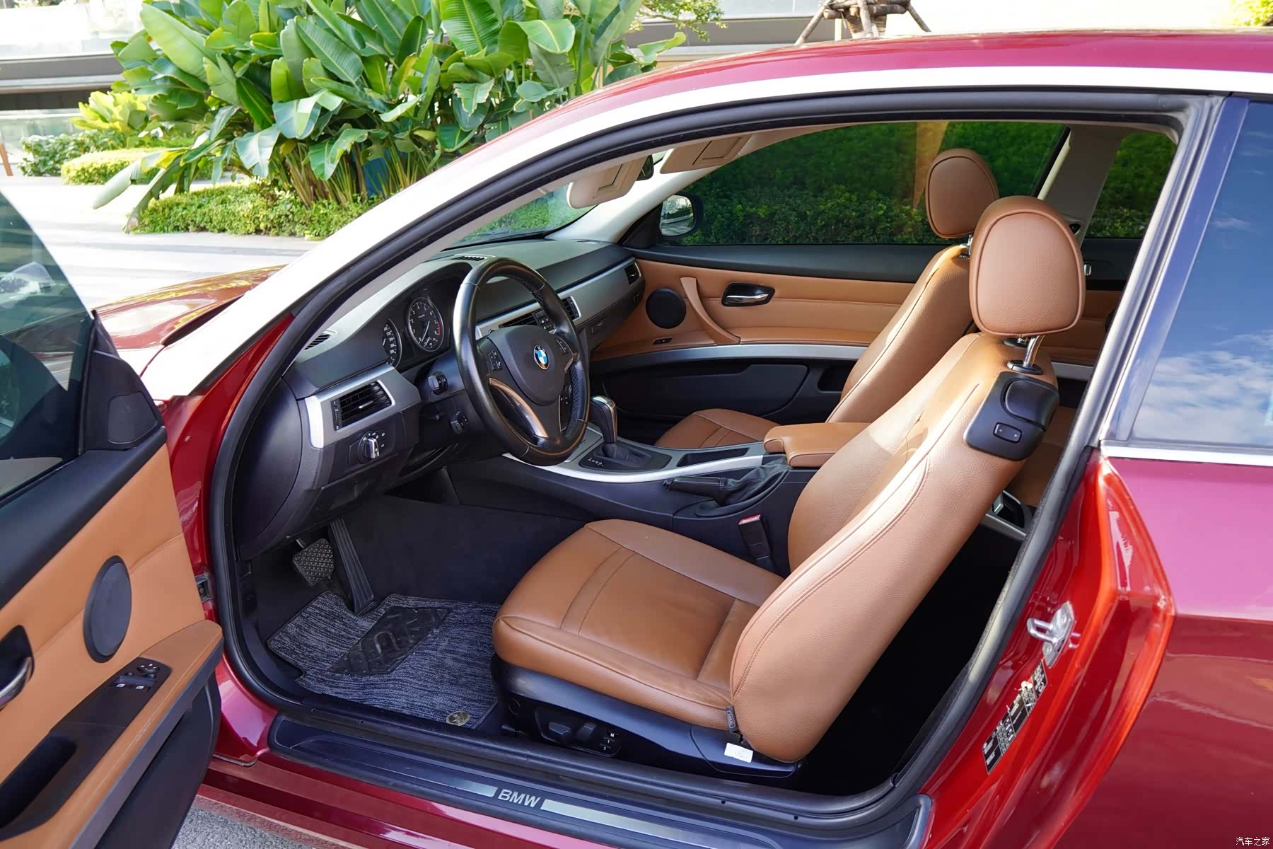 BMW 3 Series, 2010 все фото