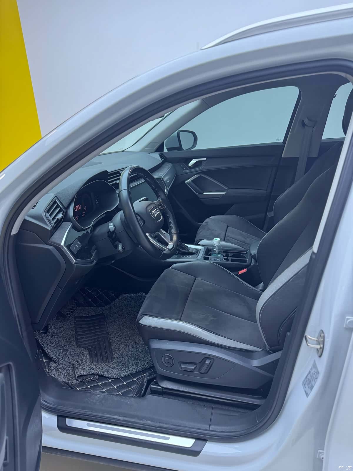 Audi Q3, 2021 все фото