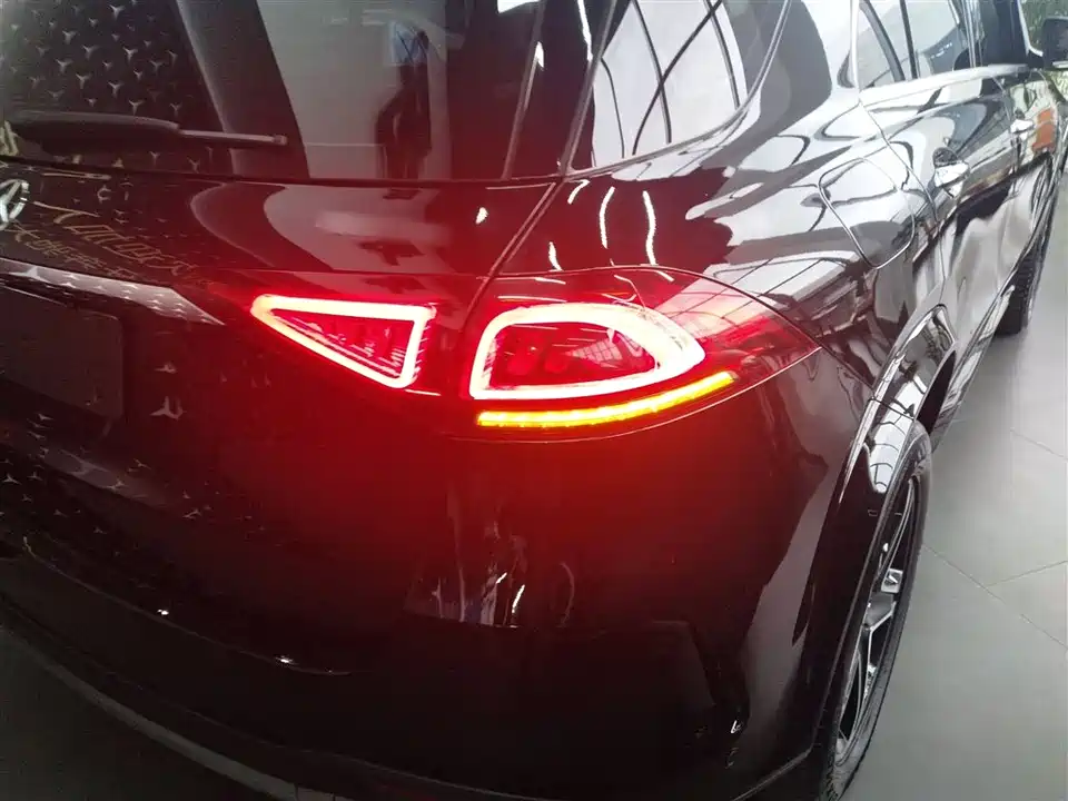 Mercedes-Benz GLE Mercedes-Benz GLE