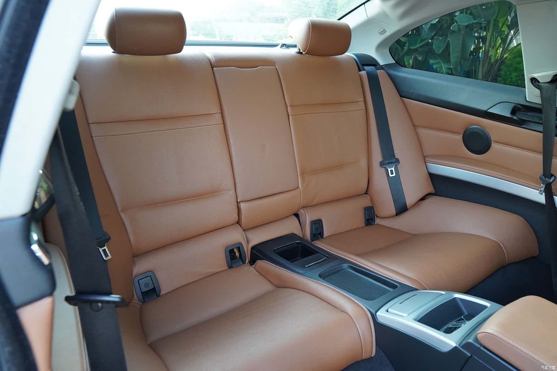 BMW 3 Series, 2010 16