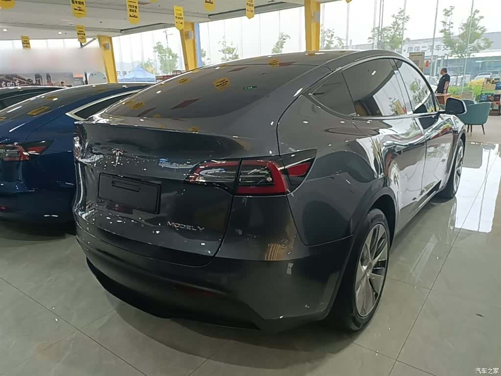 Tesla Model Y, 2021 7
