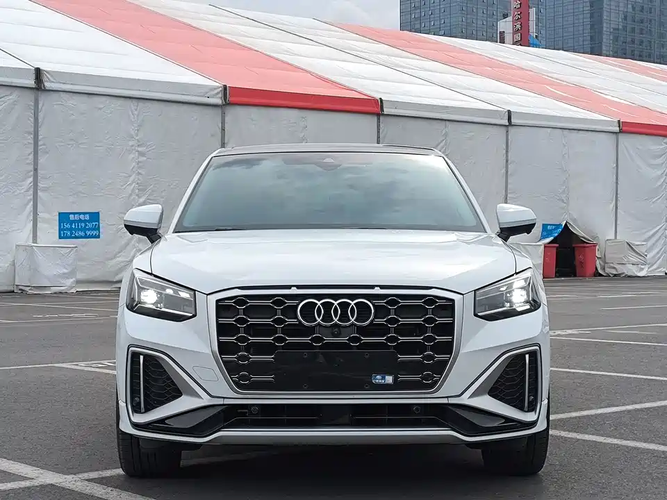 Audi Q2L Audi Q2L