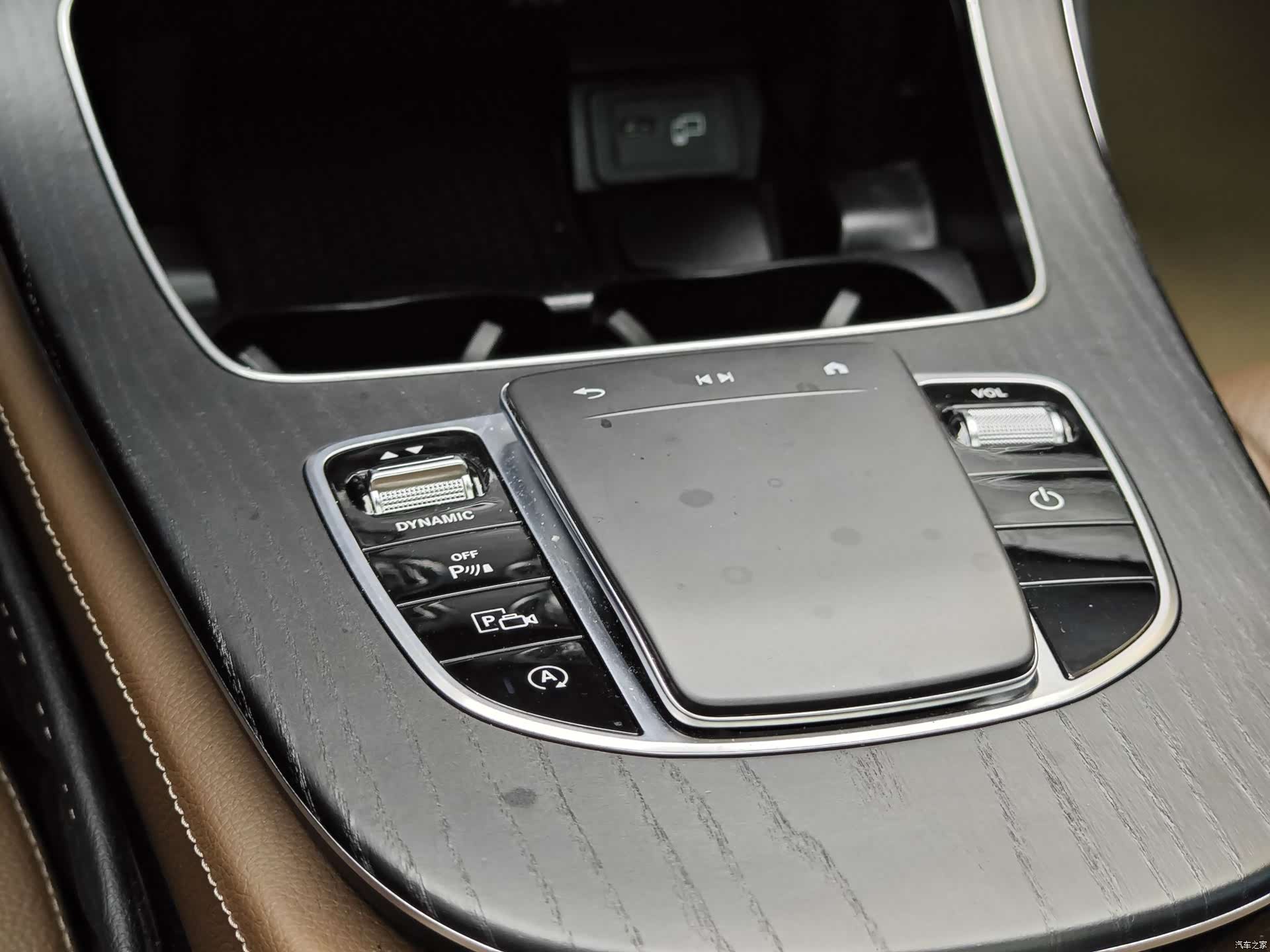Mercedes-Benz E-Class, 2023 18