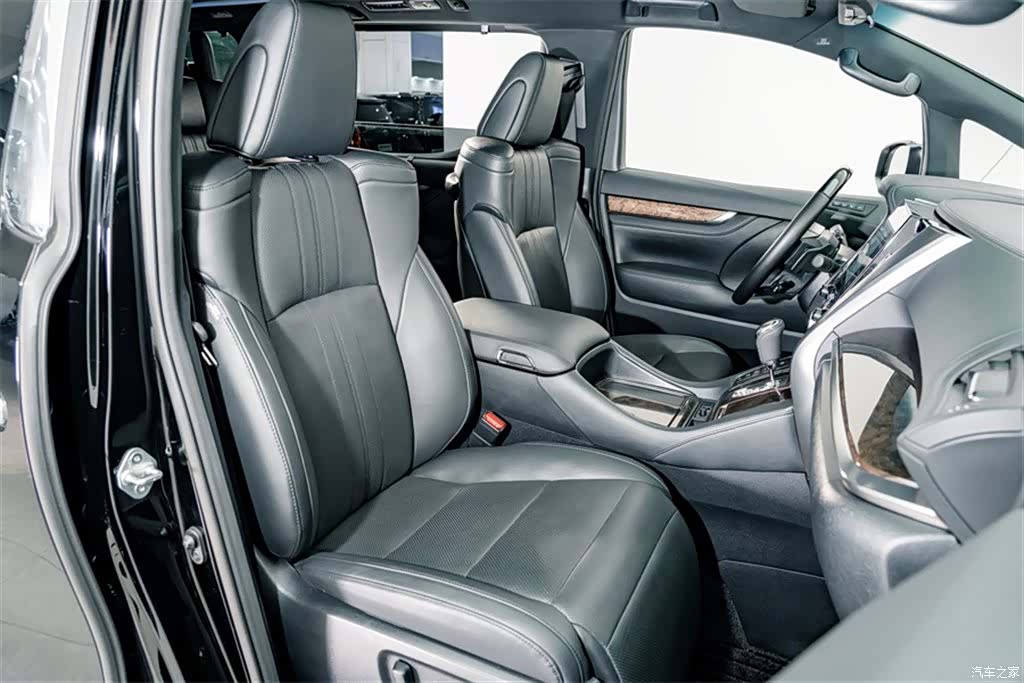 Toyota Vellfire, 2022 20