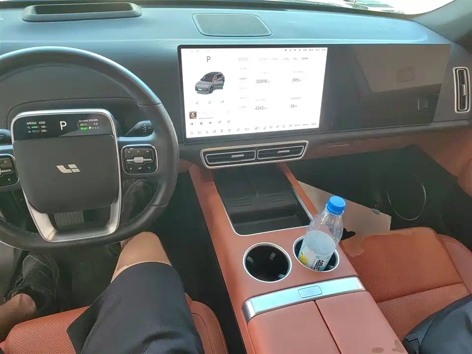 Li Auto Ideal L6