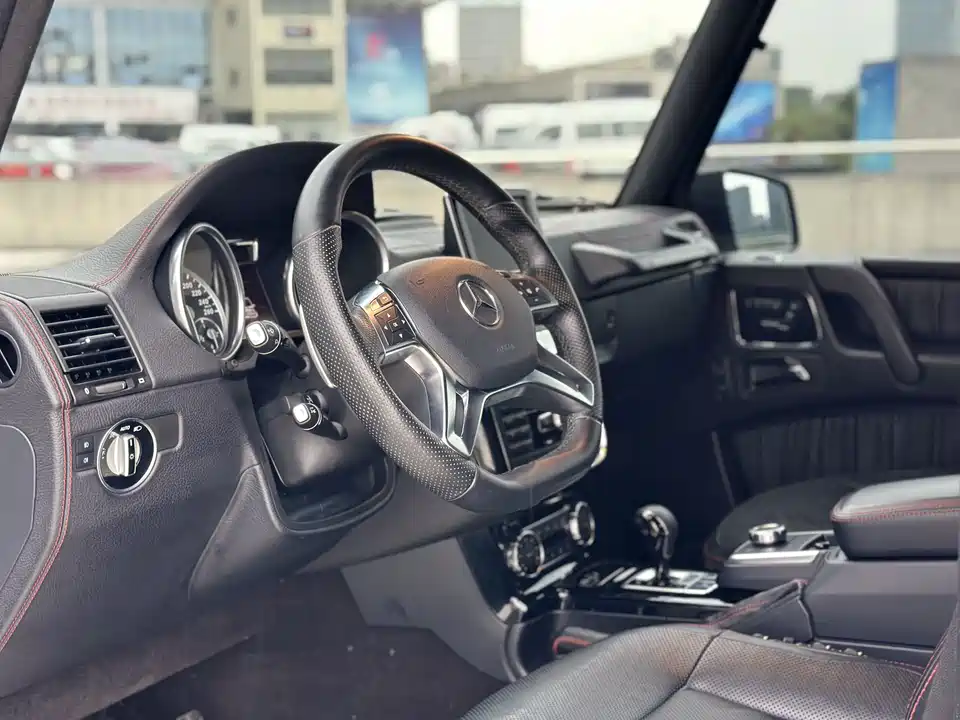 Mercedes-Benz G-class