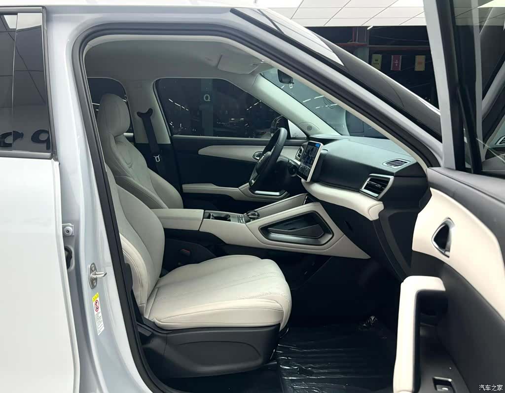 BYD Yuan, 2025 19