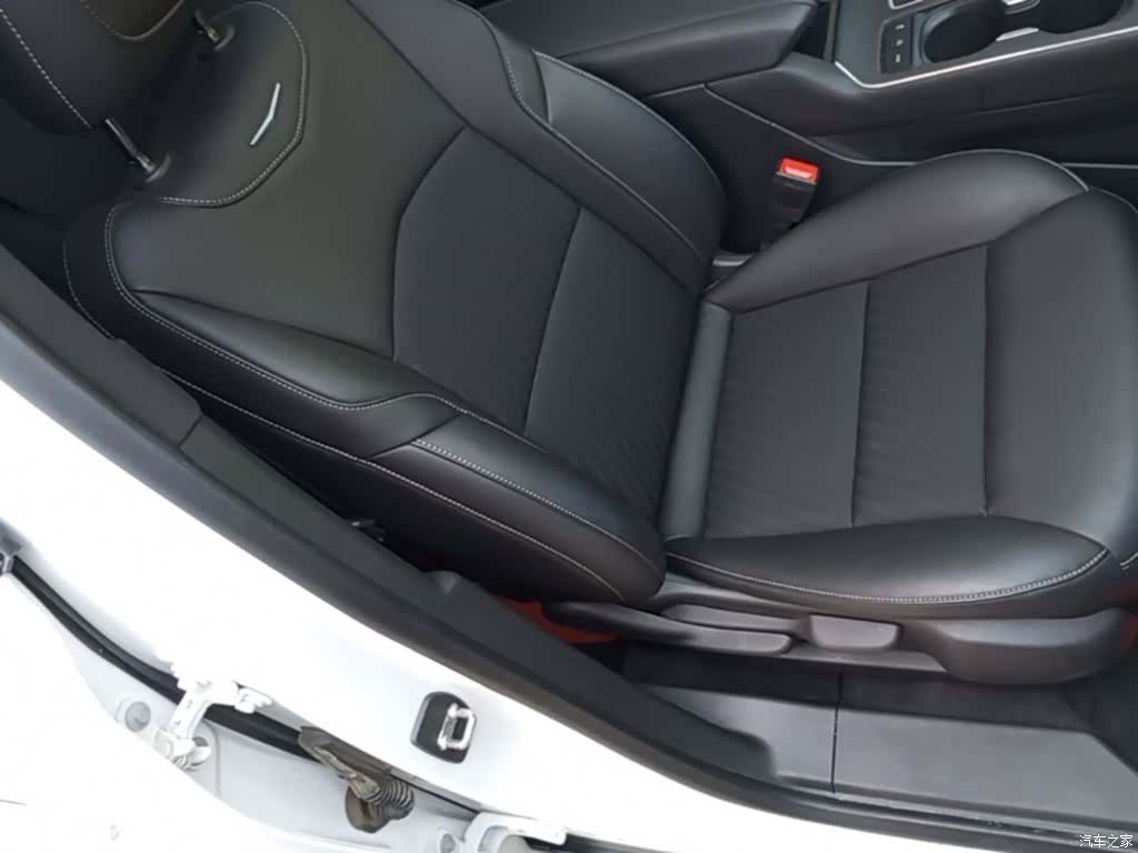 Cadillac XT4, 2020 25