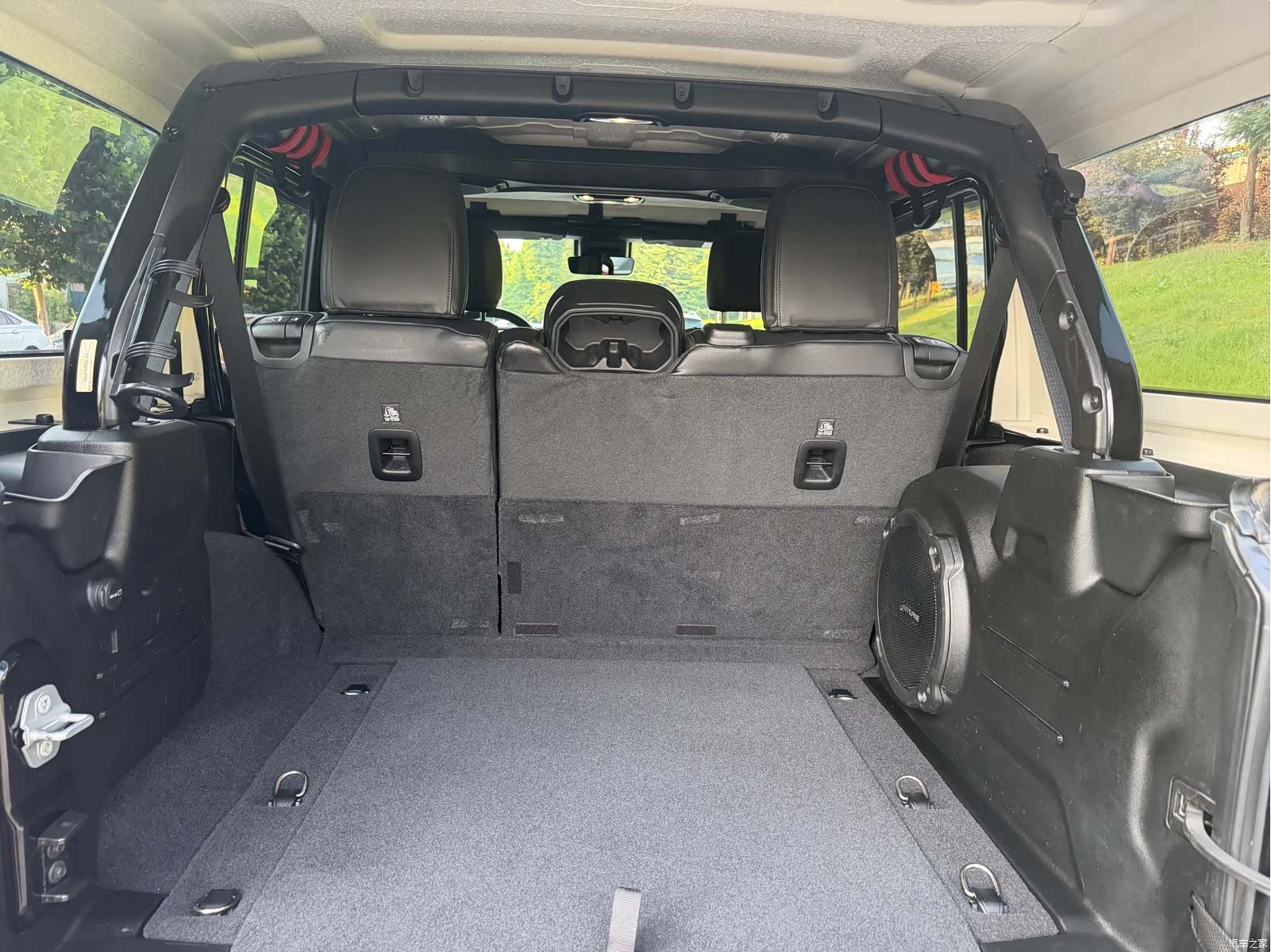 Jeep Wrangler, 2021 8