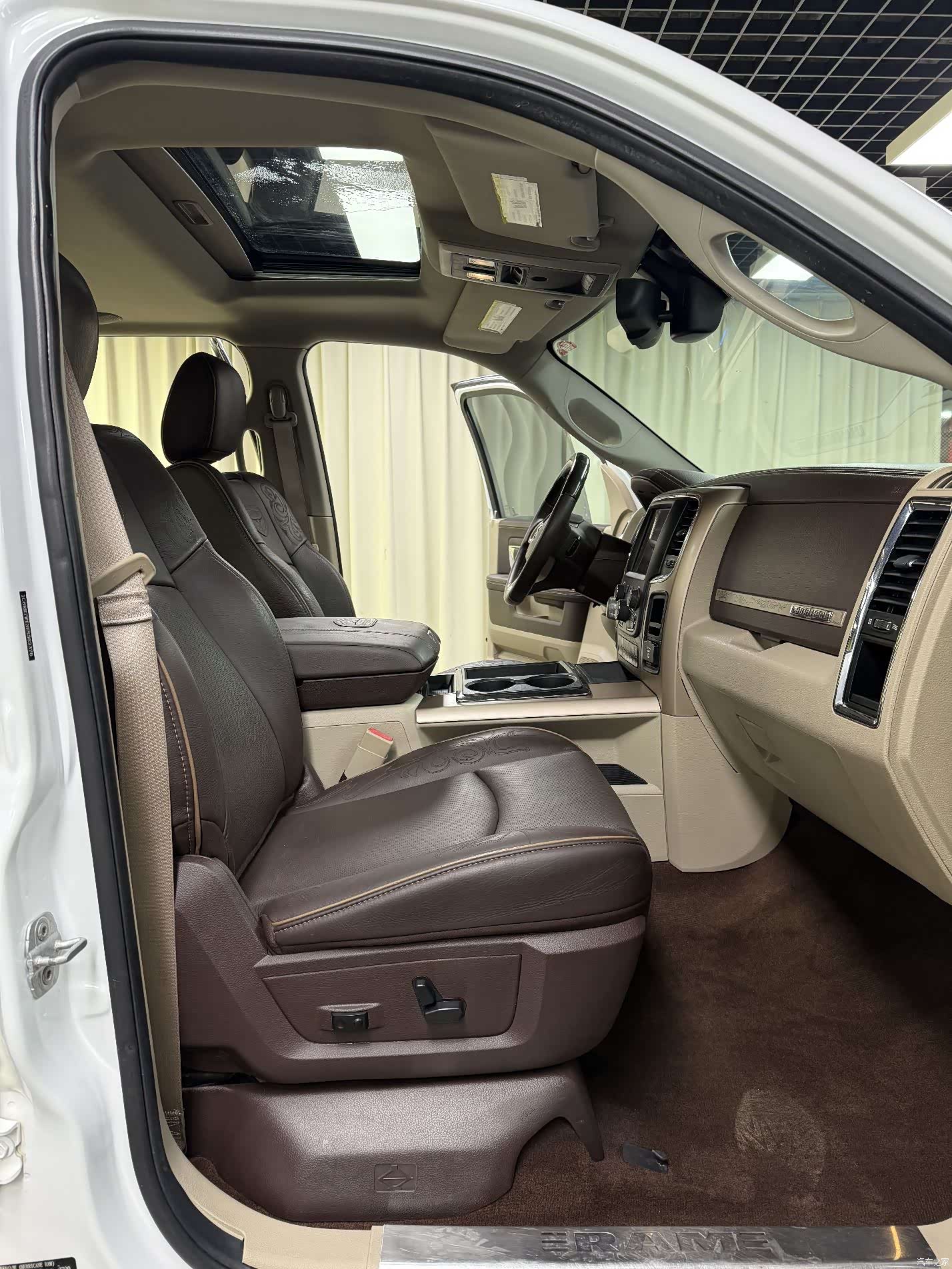 RAM Trucks, 2015 29