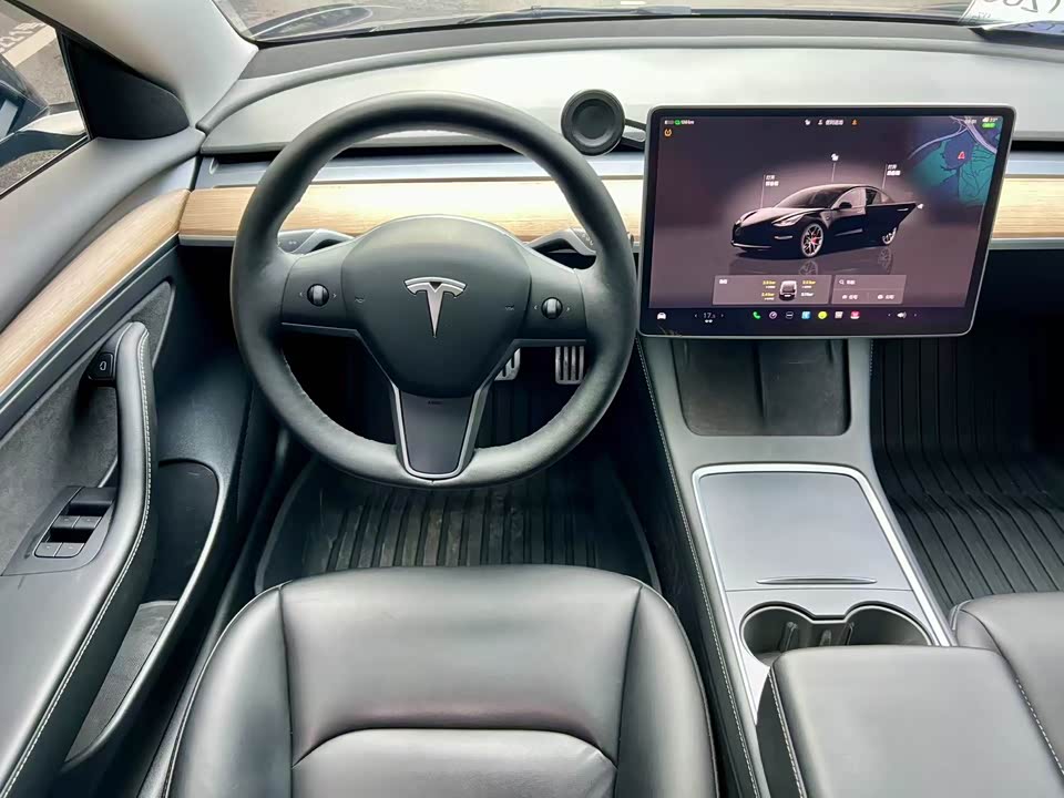 Tesla Model 3 Tesla Model 3