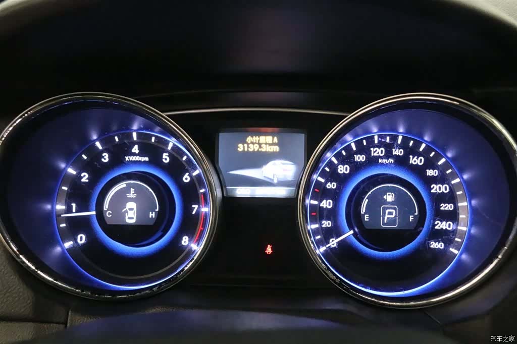 Hyundai Sonata, 2013 7
