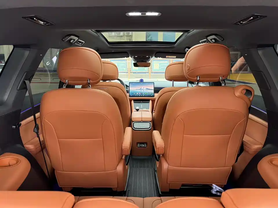 AITO Ask the world M7