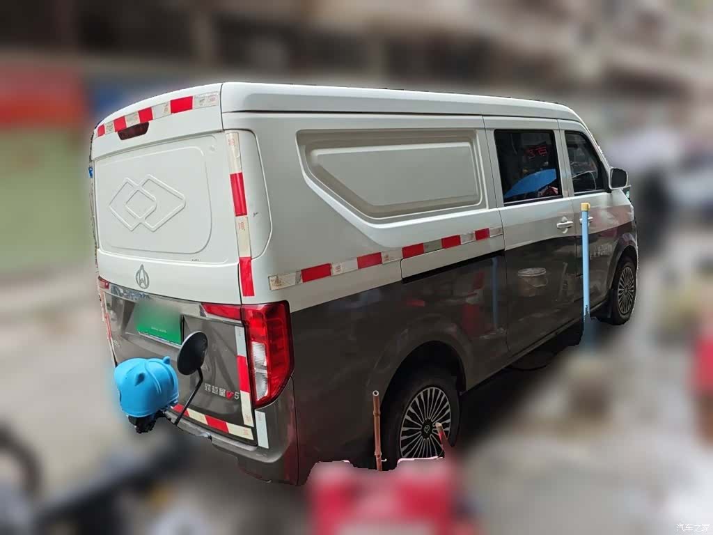 Changan V5, 2021 все фото