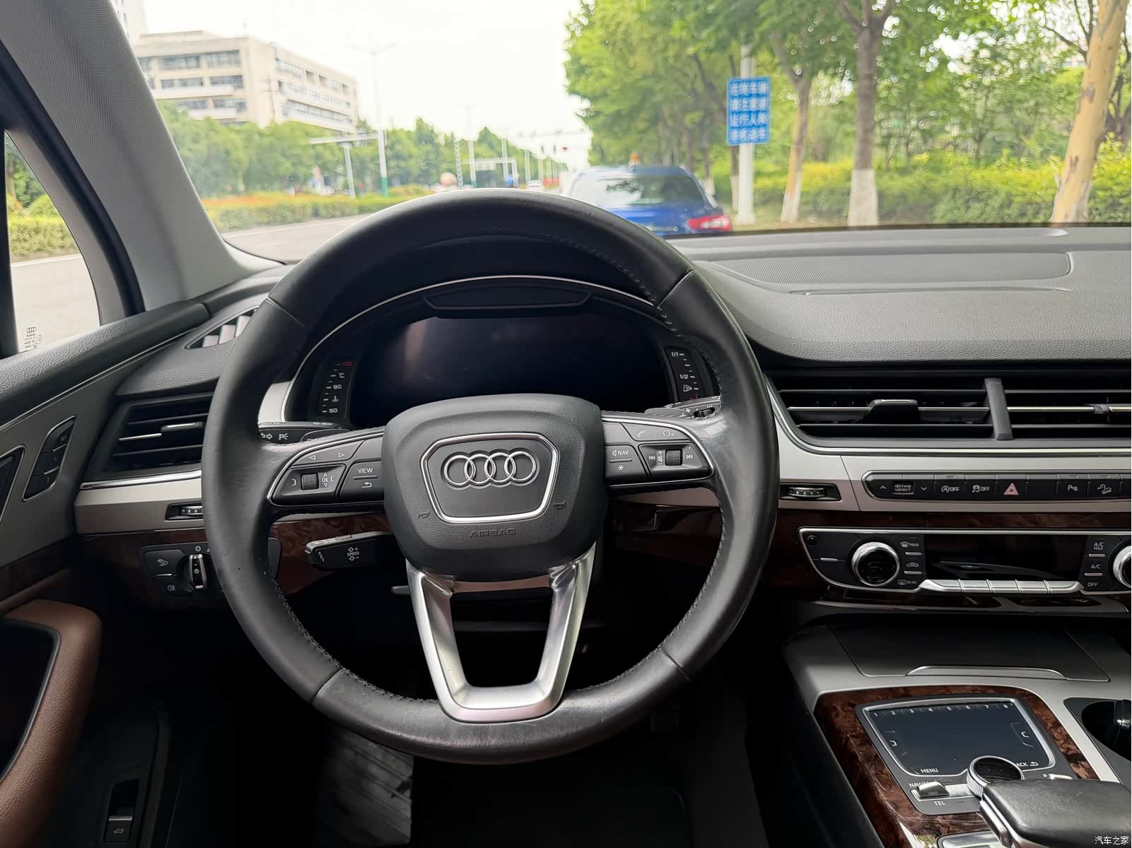 Audi Q7, 2017 11