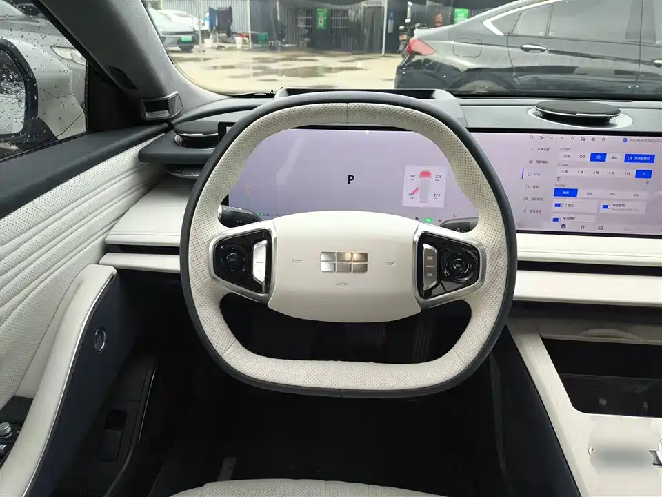 Geely Galaxy Galaxy E8