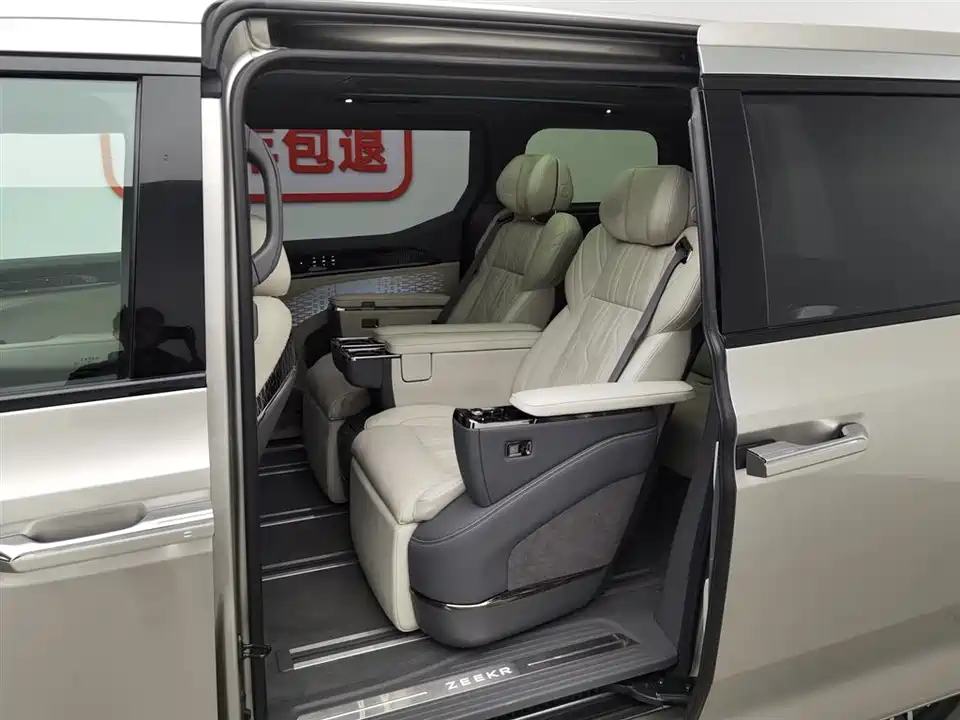 Zeekr 009