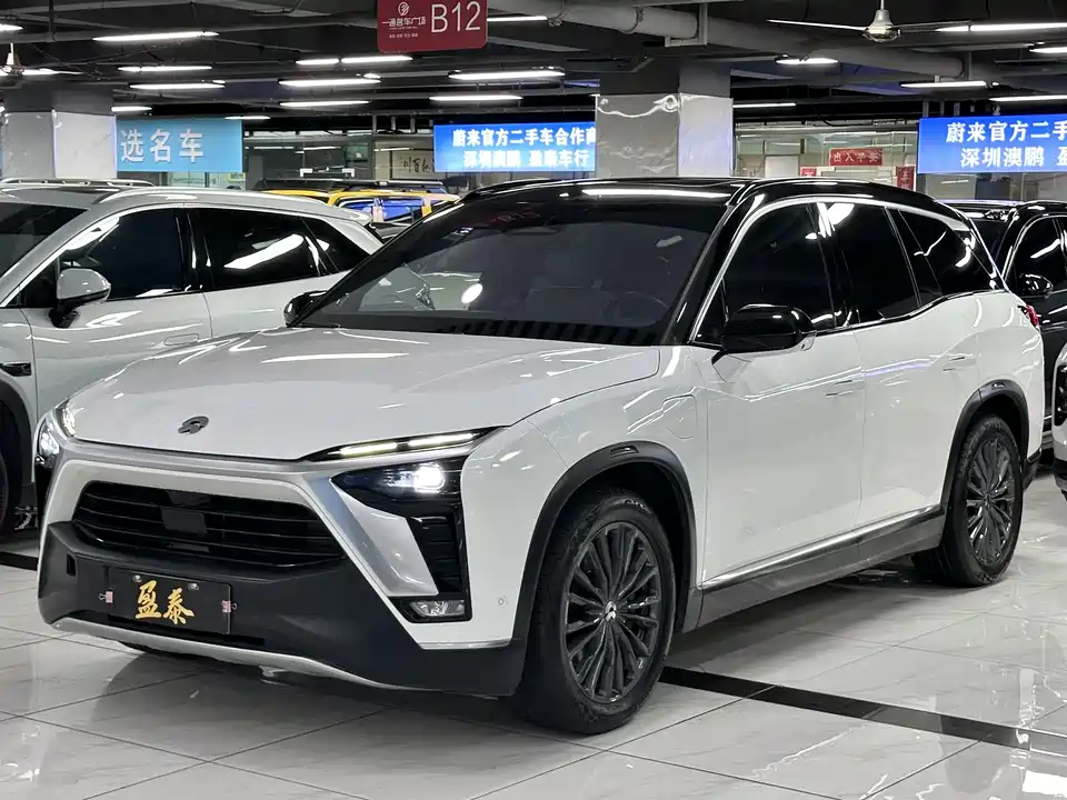 NIO ES8