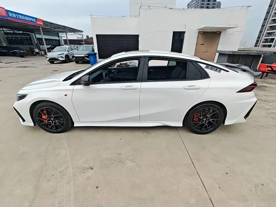 Trumpchi Shadow Leopard