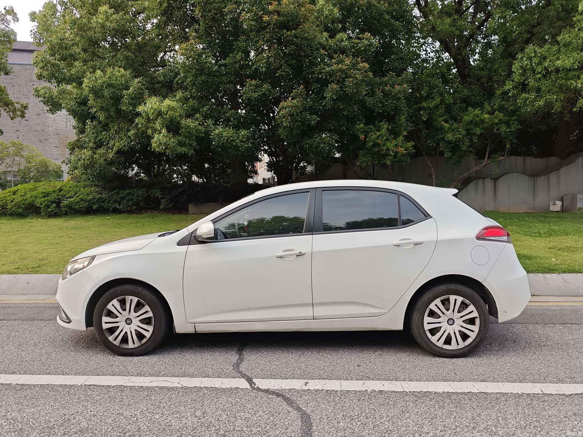 MG MG5, 2014 все фото