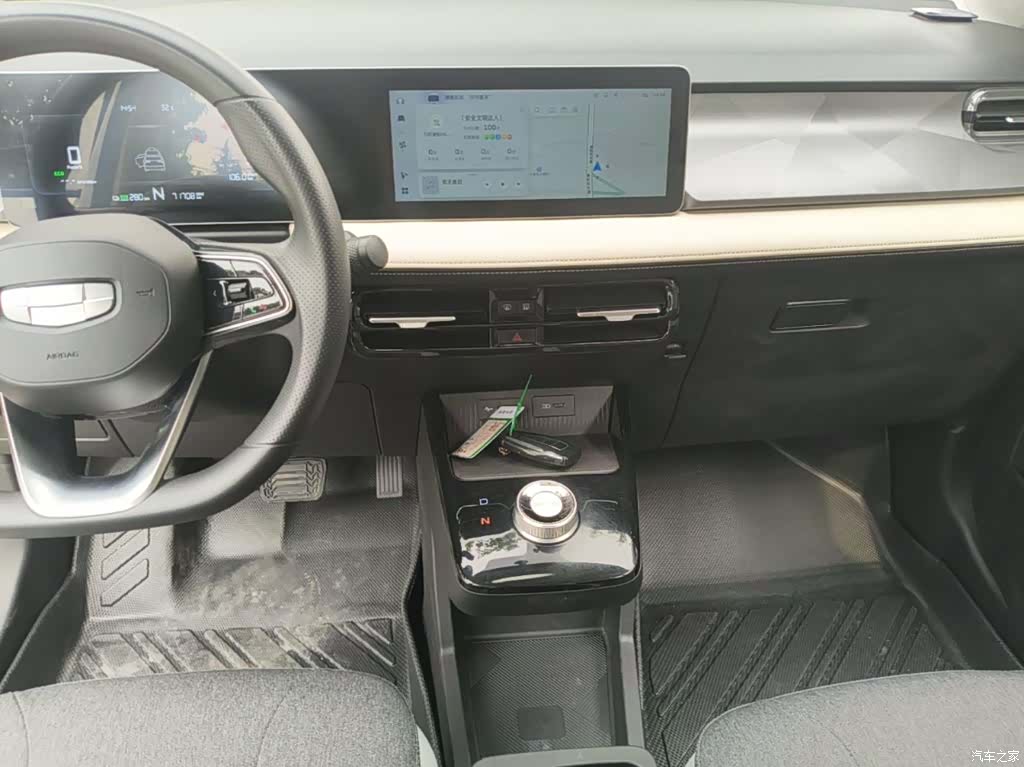 Geely E, 2024 13