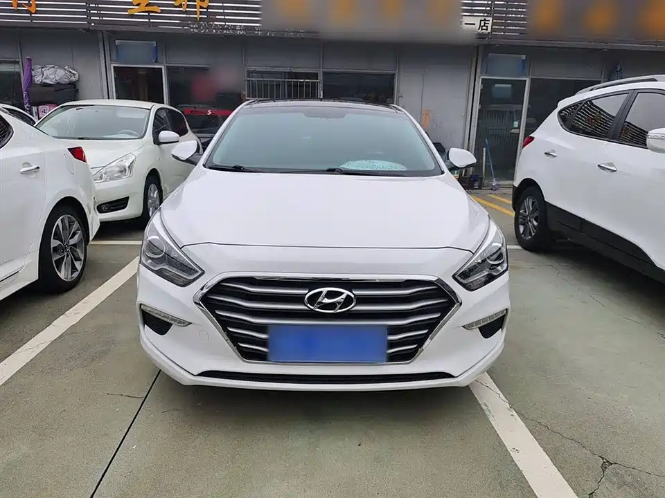 Hyundai Name picture