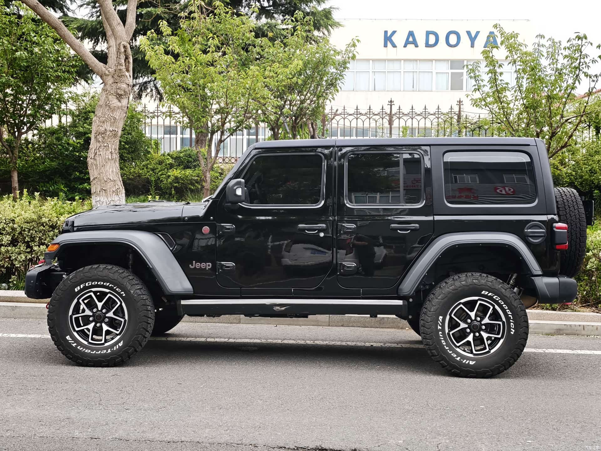 Jeep Wrangler, 2023 4