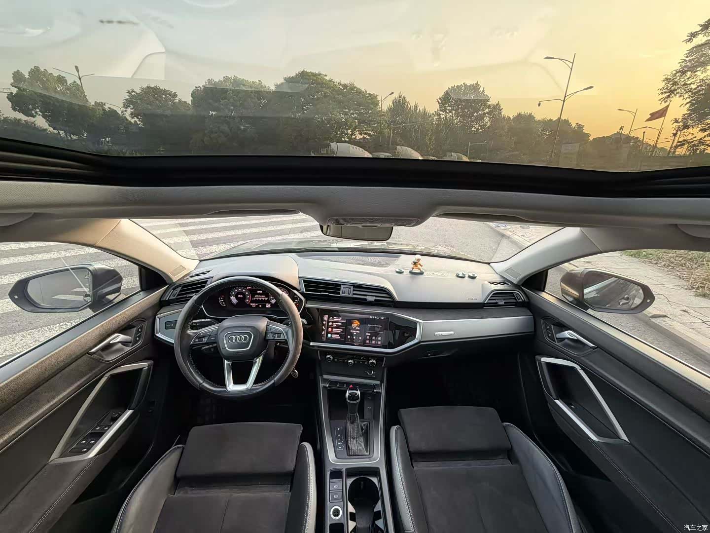Audi Q3, 2022 8